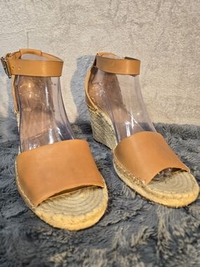 Vince Camuto Caramel Leather Tan Jute Espadrille Wedge Sandals with Ankle Strap